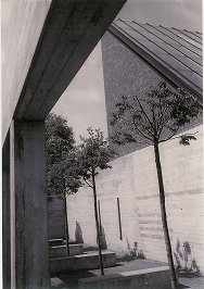 Autobahnkirche Medenbach Aussenansicht